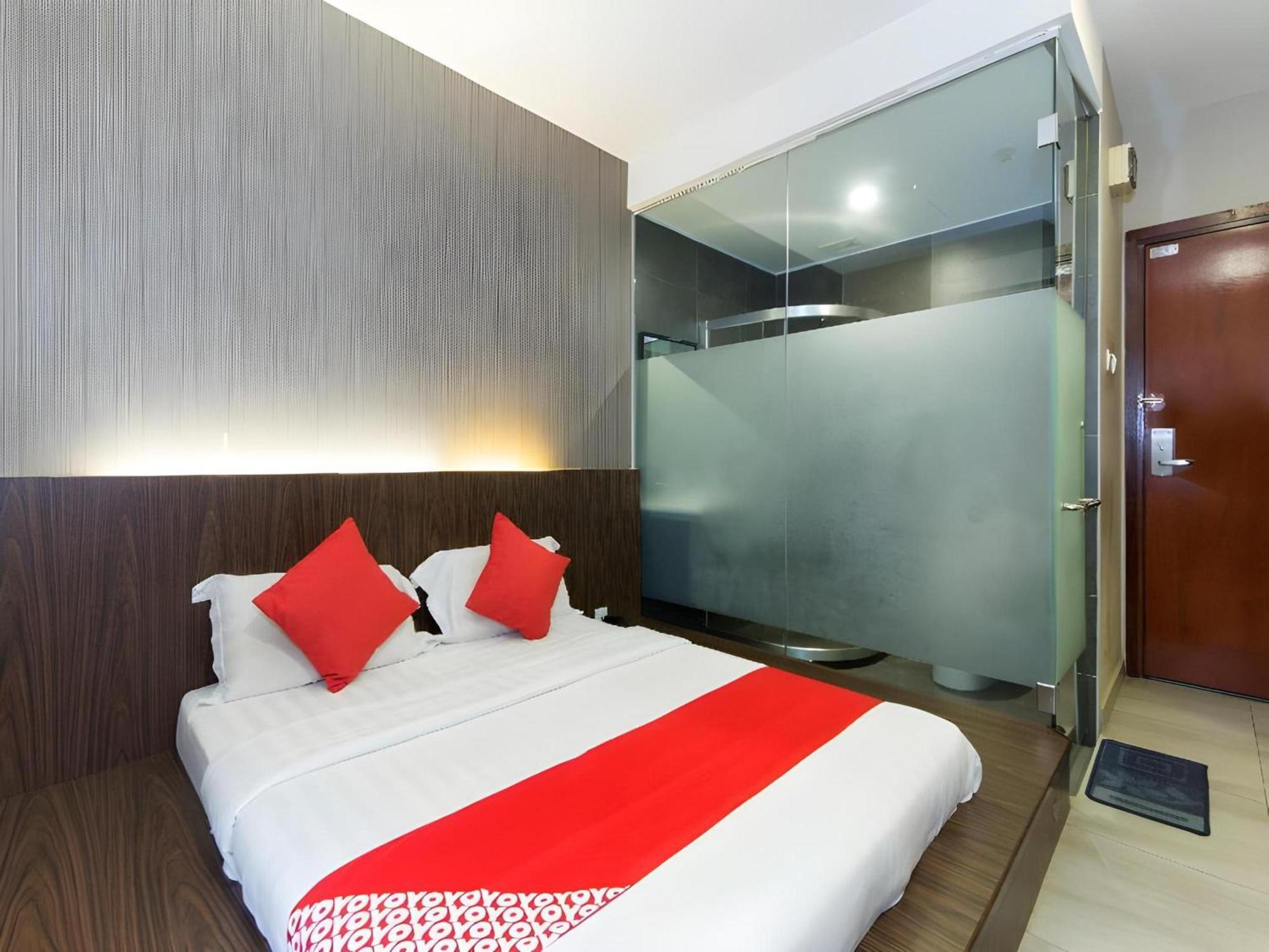 Super Oyo 340 Comfort Hotel Kampong Batu Belah Eksteriør billede