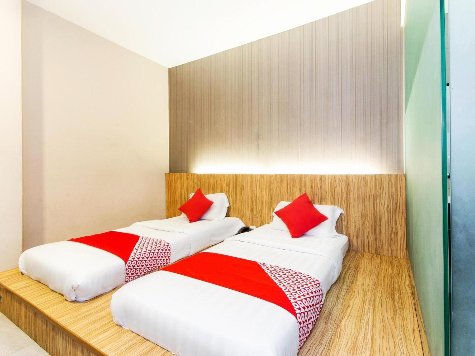 Super Oyo 340 Comfort Hotel Kampong Batu Belah Eksteriør billede