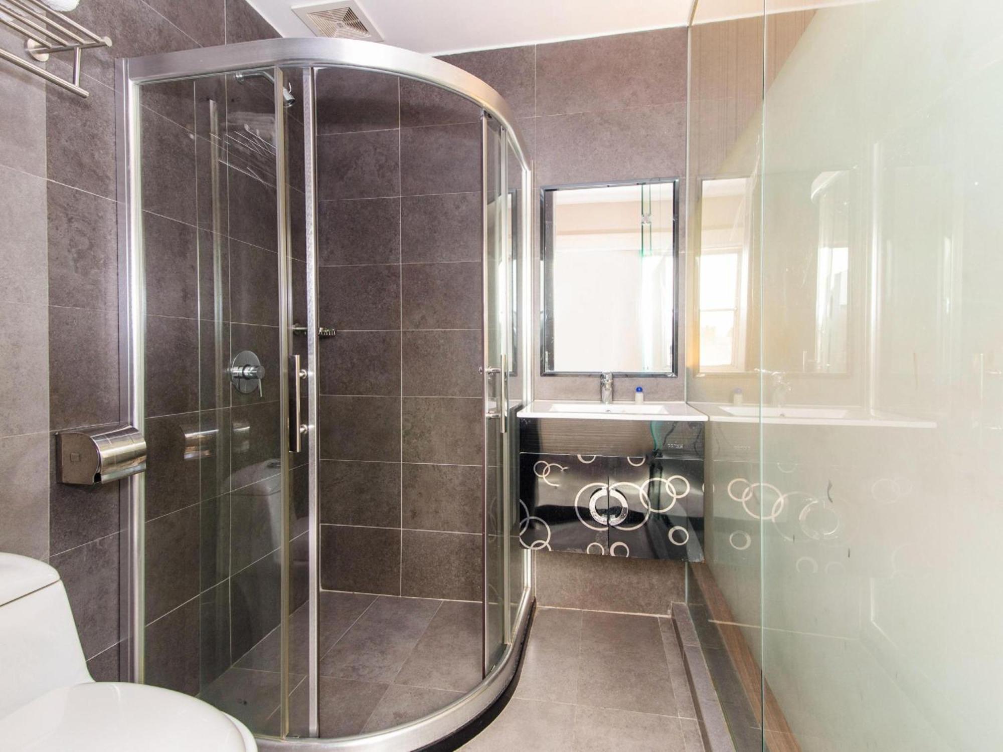 Super Oyo 340 Comfort Hotel Kampong Batu Belah Eksteriør billede