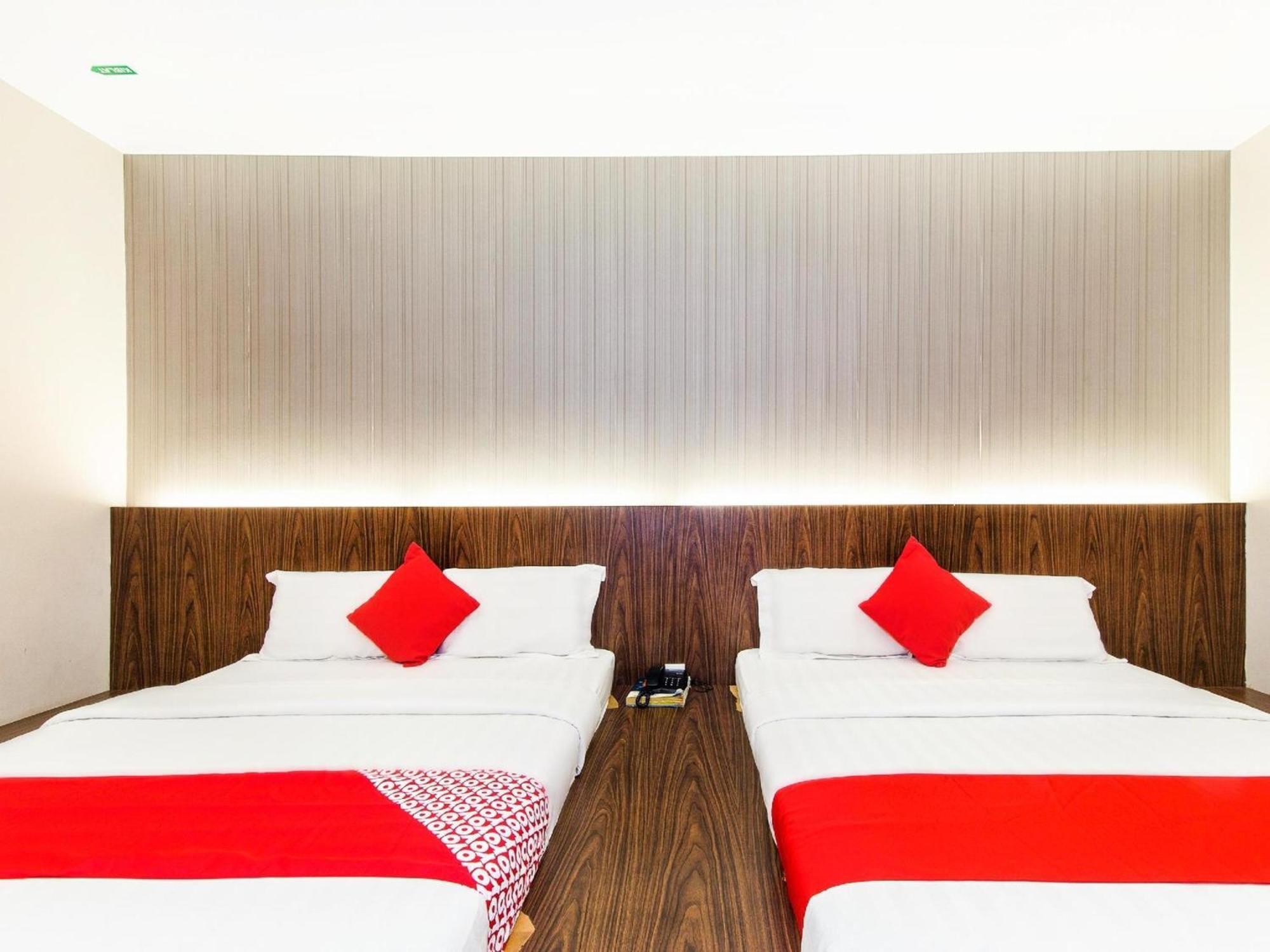 Super Oyo 340 Comfort Hotel Kampong Batu Belah Eksteriør billede