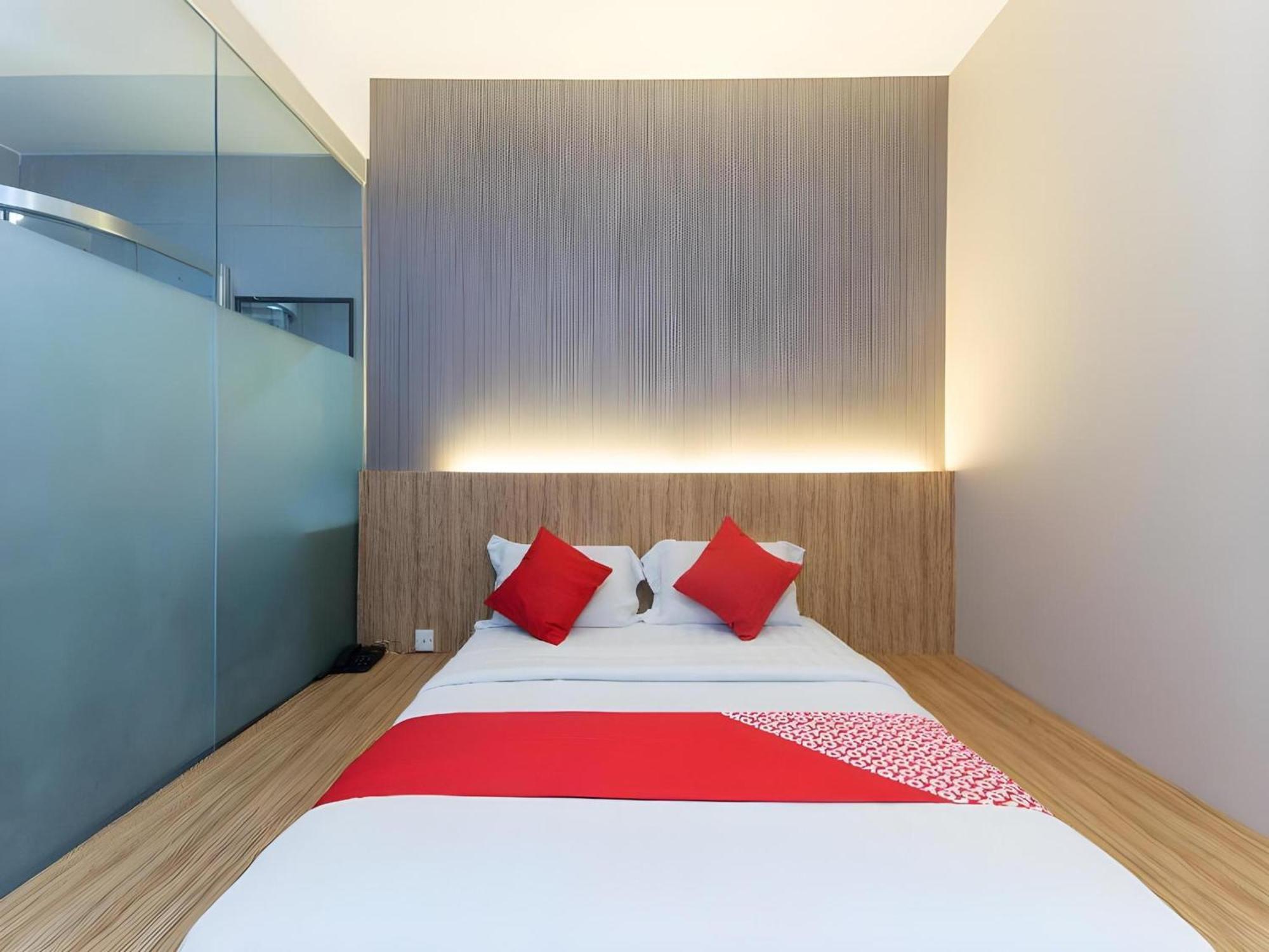 Super Oyo 340 Comfort Hotel Kampong Batu Belah Eksteriør billede