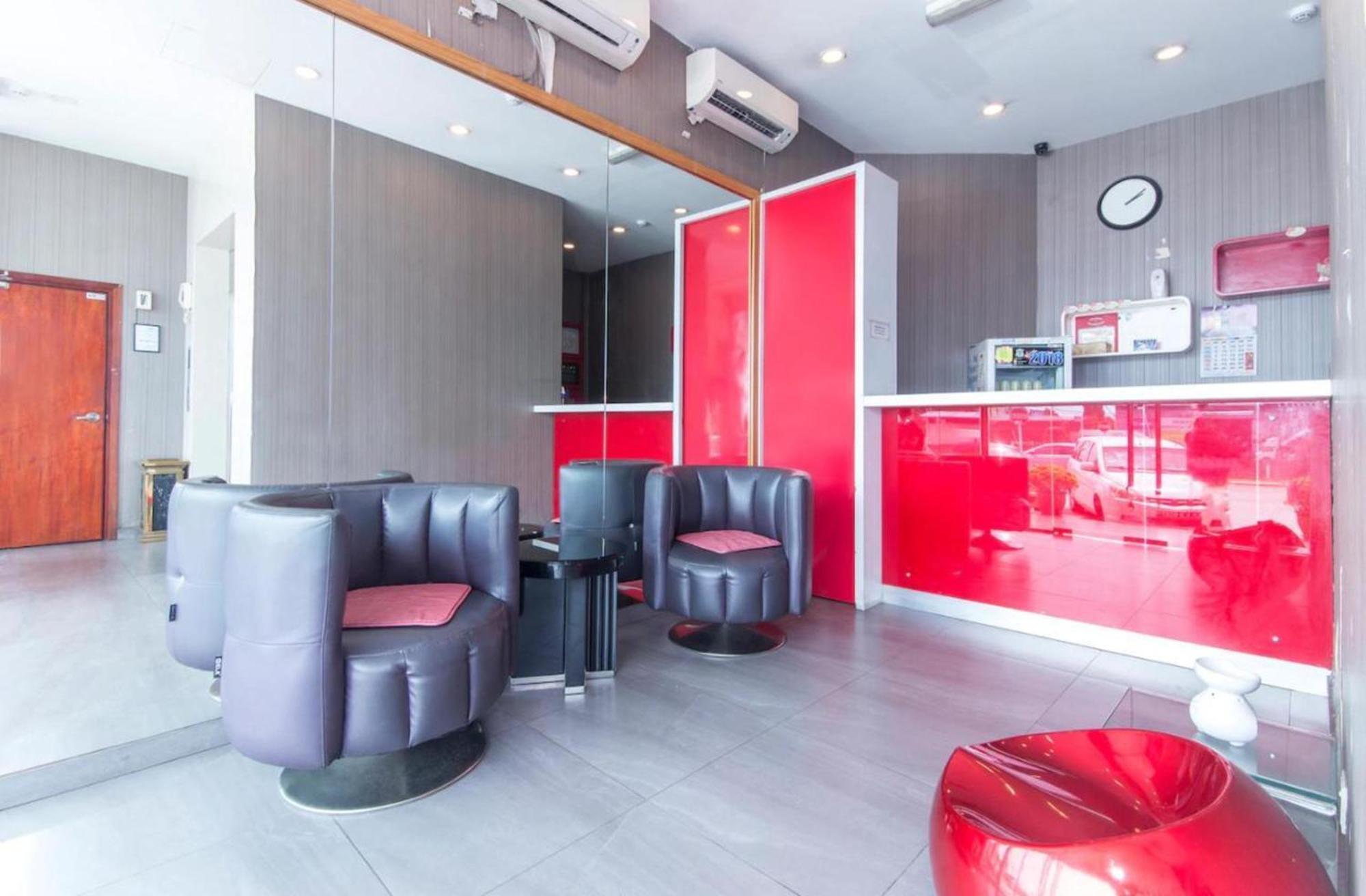 Super Oyo 340 Comfort Hotel Kampong Batu Belah Eksteriør billede