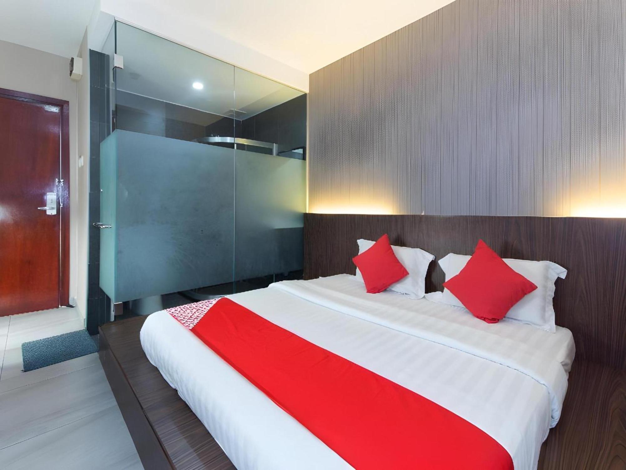 Super Oyo 340 Comfort Hotel Kampong Batu Belah Eksteriør billede