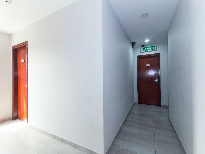 Super Oyo 340 Comfort Hotel Kampong Batu Belah Eksteriør billede
