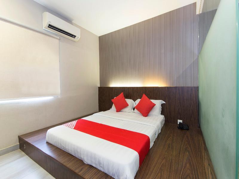 Super Oyo 340 Comfort Hotel Kampong Batu Belah Eksteriør billede